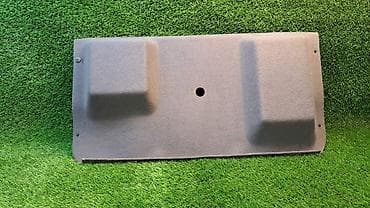 Обшивка перегородки багажника Е39 8 218 786 Год 2000 В отличном