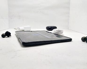 galaxy s20 5g: Samsung Galaxy Z Fold 3, Б/у, 512 ГБ, цвет - Черный, 1 SIM, 2 SIM — 2