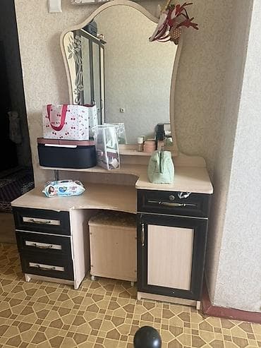 спальный гарнитур элиза: Спальный гарнитур в классическом стиле, цвет дуб с темными — 1