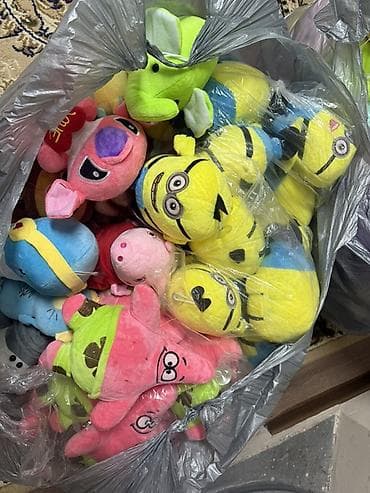 Мягкие игрушки оптом — ассорти персонажей и животных 250 шт есть в