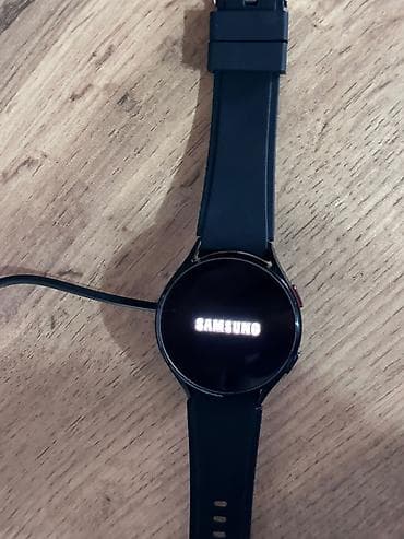 купить часы apple watch: Смарт‑часы Samsung Galaxy Watch 4 (серия с круглым AMOLED‑дисплеем) — 1