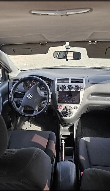Унаа сатуу: Honda Civic: 2004 г., 1.4 л, Кол менен иштөөчү, Бензин, Хетчбек — 6