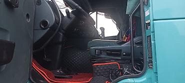 eafc 25: Тягач, DAF, 2004 г., Тентованный — 9