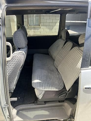 некся двери: Toyota Noah: 2003 г., 2 л, Автомат, Бензин, Минивэн — 6