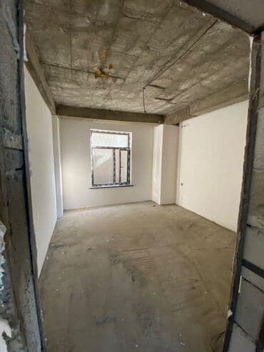 продаю дом под бизнес бишкеке: Срочно продается 3 этажное Коммерческое помещение / 📍 Ул. Фрунзе — — 6