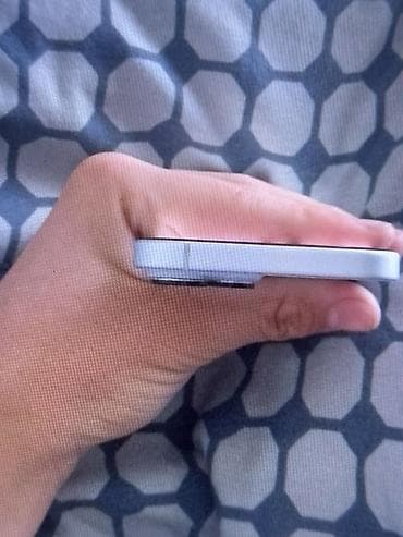 iphone e: IPhone 15, Б/у, 128 ГБ, Белый, 86 % — 3