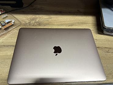 Apple MacBook Air 13" (M1, 2020) — цвет Gold - Чип: Apple M1 - ОЗУ: 8