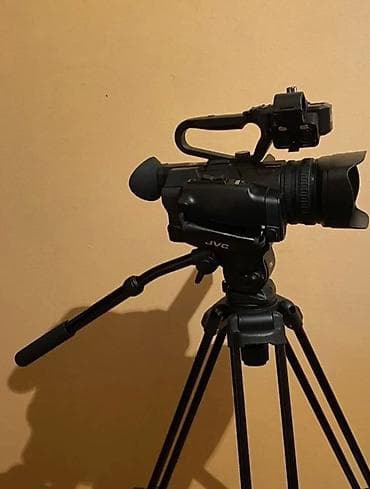 Фото и видеокамеры: Профессиональный видеокомплект JVC 4KCAM для съёмки и прямых — 2
