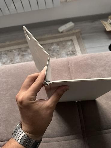 Планшеты: Планшет, Apple, память 256 ГБ, 10" - 11", Wi-Fi, Б/у, Классический цвет - Белый — 8