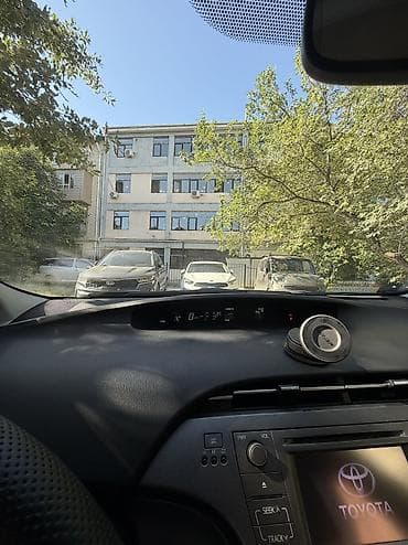 Продажа авто: Toyota Prius: 2014 г., 1.8 л, Автомат, Бензин, Седан — 10