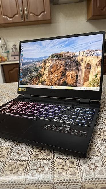 Ноутбуктар жана аксессуарлар: Оюн үчүн, Колдонулган, Intel Core i5 — 1