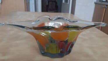 ваза бокал: Продаю вазы сов.пр-во, цвет.стекло, без дефектов,цена каждой по 450с — 2