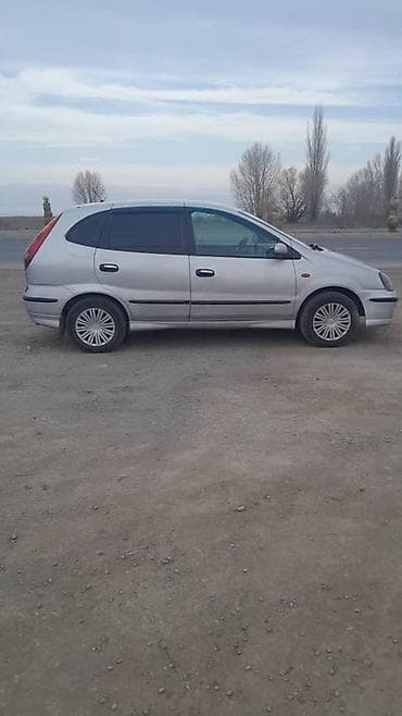 x nv: Nissan Tino: 2001 г., Минивэн — 2