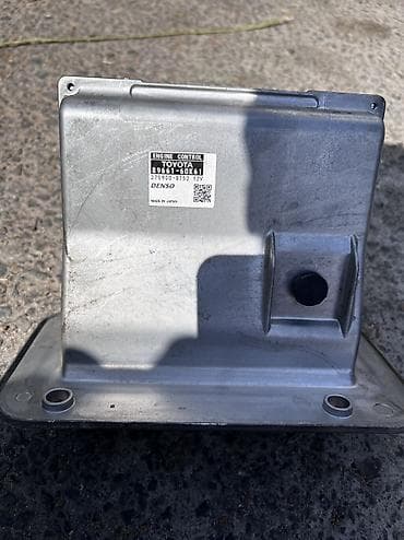 Продаю Привозные запчасти на Land Cruiser 200 4.5 дизель (крузак at lalafo.kg Продаю Привозные запчасти на Land Cruiser 200 4.5 дизель (крузак