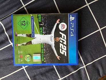 диски на сони плейстейшен 4: Игровая консоль Sony PlayStation 4 Slim (чёрная) с комплектом — 2