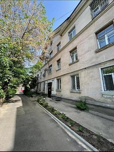 Кыймылсыз мүлк: 3 бөлмө, 60 м², Алтын чарчы Сталинка, 3 кабат, Косметикалык оңдоо — 1