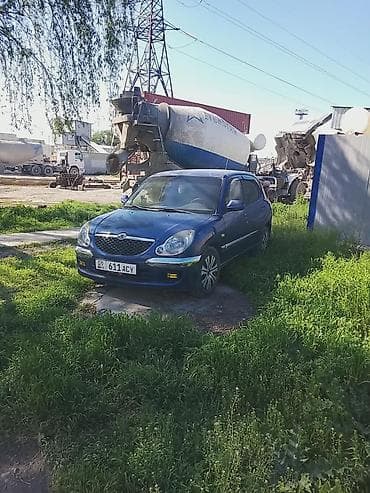 кочкор авто: Daihatsu Trevis: 2003 г., 0.9 л, Кол менен иштөөчү, Хетчбек — 3