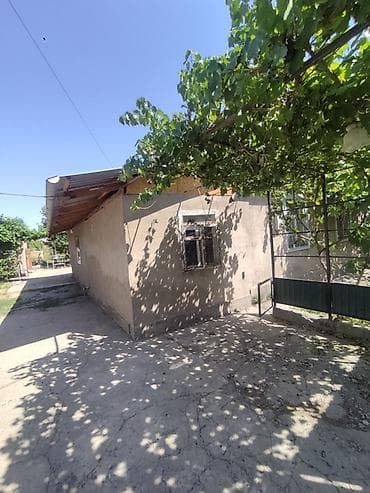 сокулук там: 📍 В Сокулуке от центра 500 м продается дом на участке 14 соток, Дом — 2