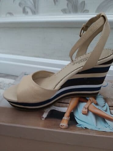 шлепка: Босоножки, 37, Б/у, цвет - Бежевый, Самовывоз — 2