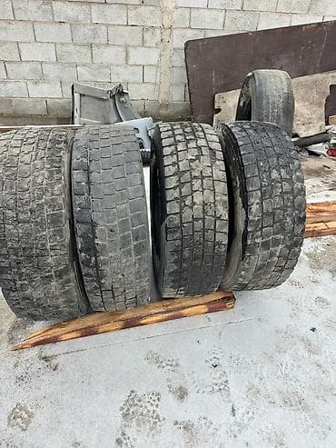 грузовая резина: Грузовые шины 315/70R22.5 ведущая ось, 4 колеса б/уцена 2000 за 1 — 1