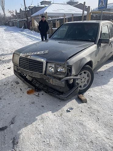 mersedes amg: Mercedes-Benz W124: 1989 г., 2 л, Механика, Бензин, Седан — 9