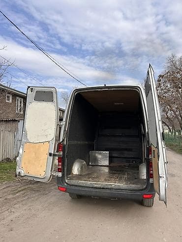 грузопосажирский спринтер: Легкий грузовик, Mercedes-Benz — 6