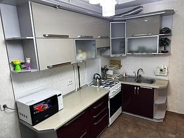 кухонный гарнитур бу токмок: Продаю кухонный гарнитур в хорошем состоянии. размер 1.5 на 0.6 — 6