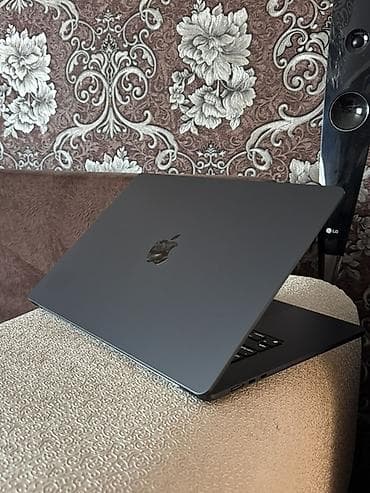 macbook m3 max: Для программирования, Б/у, Apple M3, ОЗУ, RAM: 8 ГБ, В рассрочку — 1