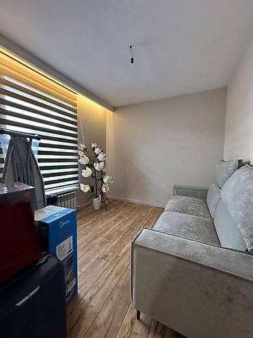 Үйлөрдү сатуу: Продаю! Дом 2-х этаж, 5 ком, 200м2, 4 сотки, КОК ЖАР350т$, Рядом с — 7