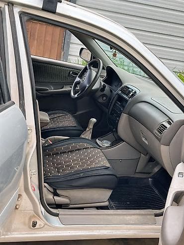 bmw 30d: Mazda 626: 1999 г., 2 л, Механика, Бензин, Седан — 10