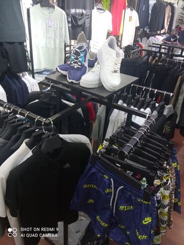 оборудование в бутик: Вешалки для магазин одежды любой сложности 
магазин 
бутик
стиле лофт — 4