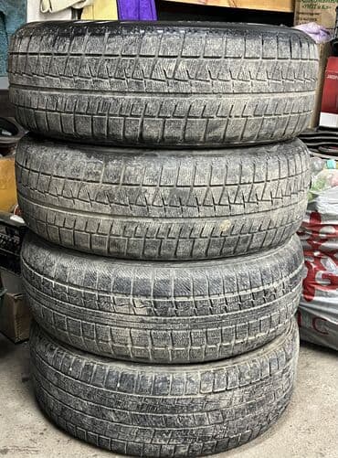 Шины 215 / 60 / R 17, Зима, Б/у, Комплект, Легковые, Япония, Bridgestone at lalafo.kg Шины 215 / 60 / R 17, Зима, Б/у, Комплект, Легковые, Япония, Bridgestone