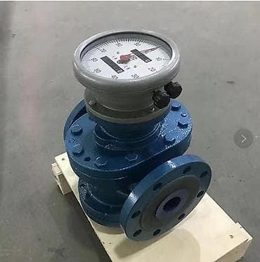 Счётчик объёма жидкости с механическим циферблатом и фланцевым