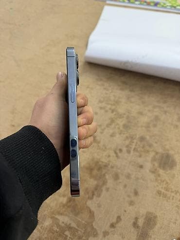 ayfon 13 pro: IPhone 13 Pro, Sierra Blue, 78 % — 2