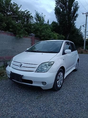 mini v: Toyota Ist: 2003 г., 1.3 л, Автомат, Бензин, Хэтчбэк — 2