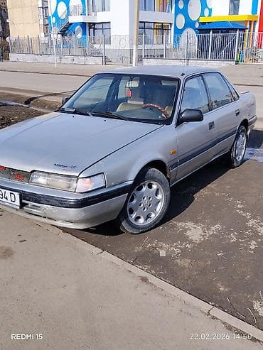 е 24: Mazda 626: 1988 г., 2 л, Механика, Бензин, Седан — 8