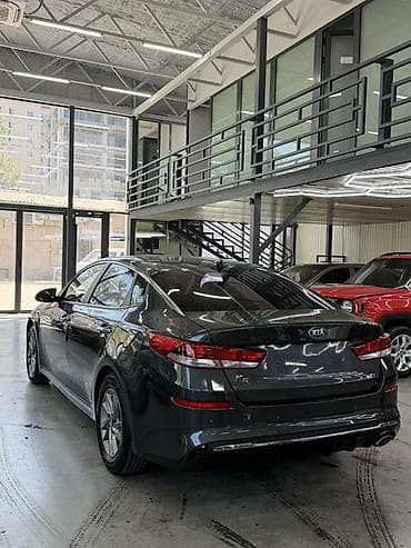 Продажа авто: Kia K5: 2019 г., 2 л, Автомат, Газ, Седан — 4