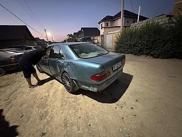 иж комби: Mercedes-Benz E-Class: 2001 г., 3.2 л, Бензин, Седан — 2