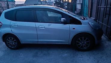 honda hit: Honda Fit: 2008 г., 1.3 л, Вариатор, Бензин, Хэтчбэк — 4