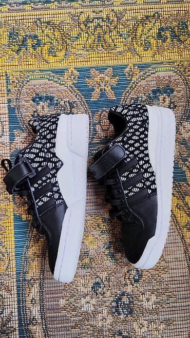 Атайын кийим: Кроссовкалар, 36.5, Adidas Originals, Жаңы, түсү - Кара, Өзү алып кетүү — 2