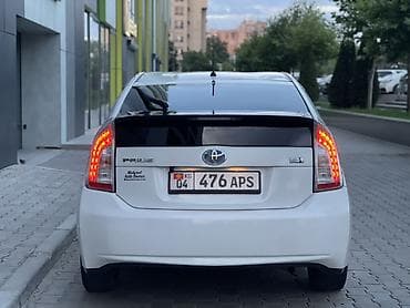 prius: Toyota Prius: 2013 г., 1.8 л, Автомат, Гибрид, Лифтбек — 5