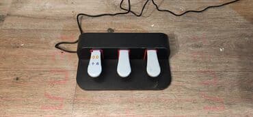 Гитары: Цифровое пианино (88 клавиш) с мебельной стойкой и банкеткой — 4