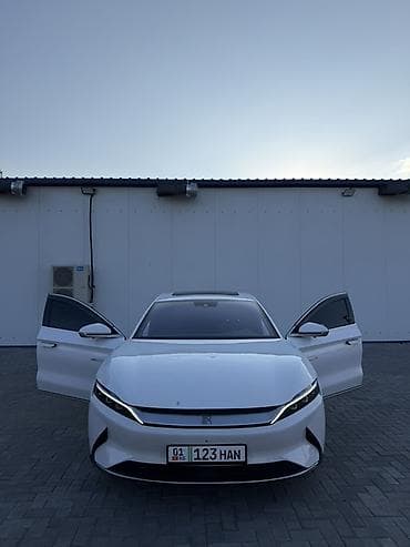 с 180: BYD Han: 2021 г., Электромобиль, Седан — 2