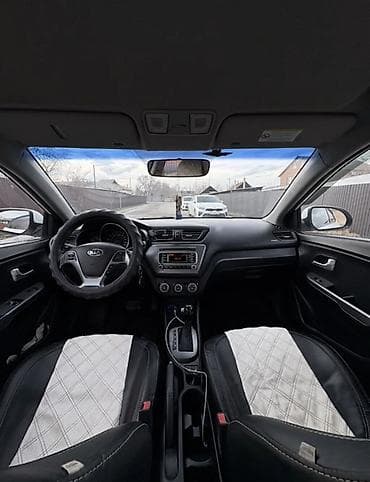 здаю в аренду автомойку: Сдаю Kia Rio под такси, Долгосрочно, | Залог — 3