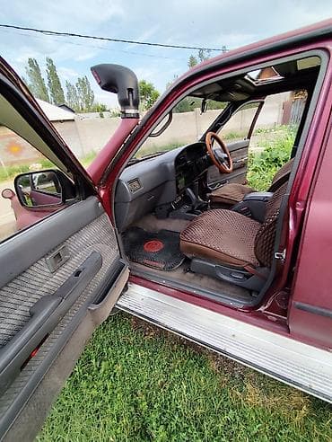 4х4 машина: Toyota Hilux Surf: 1992 г., 2.4 л, Дизель, Внедорожник — 7