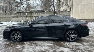 Toyota Camry: 2020 г., 2.5 л, Автомат, Бензин, Седан