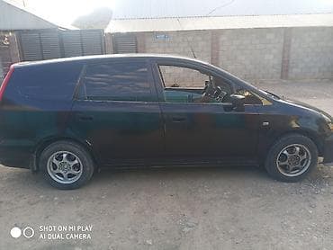 лобовое стрим: Honda Stream: 2002 г., 1.7 л, Механика, Бензин, Минивэн — 2