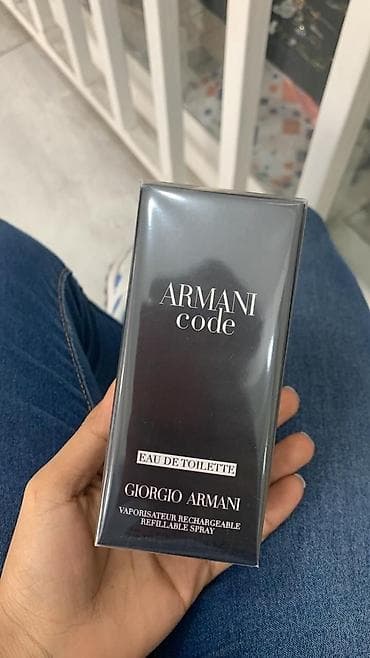 Личные вещи: Giorgio Armani Armani Code — мужской аромат в черном минималистичном — 7