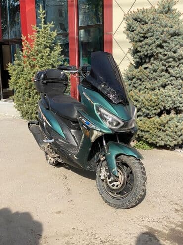 сколько стоит спортивные мотоциклы: Макси-скутер 150 куб. см, Бензин, Б/у — 1