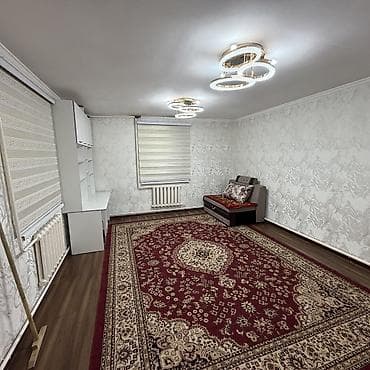 Кыймылсыз мүлк: Сдаётся небольшой дом,со всеми условия.Внутри:одна спальня, зал,кухня — 4